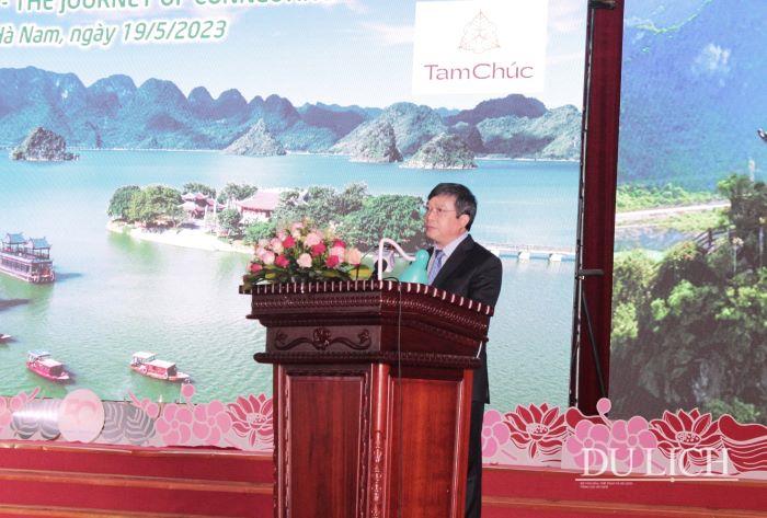 Thứ trưởng Bộ Văn hóa, Thể thao và Du lịch Đoàn Văn Việt phát biểu tại hội nghị